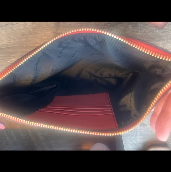 Burberry Haymarket Check Crossbody Clutch Bag with Coral Pink Leather Trim - Picture 7 of 9